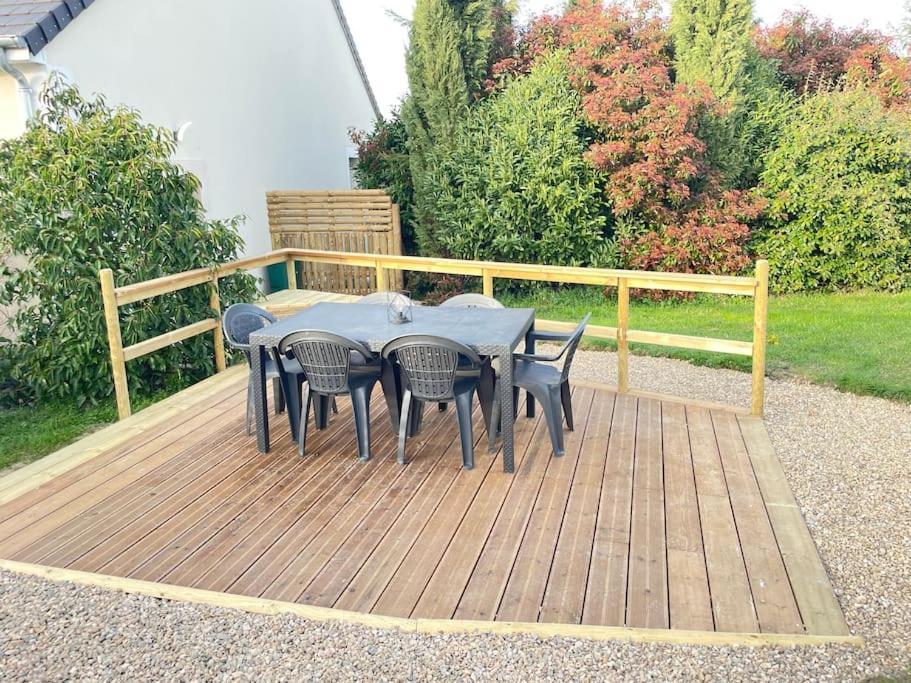 Argenton Sur Creuse Gite Neuf Avec Jardin, Foret Et Etang מראה חיצוני תמונה